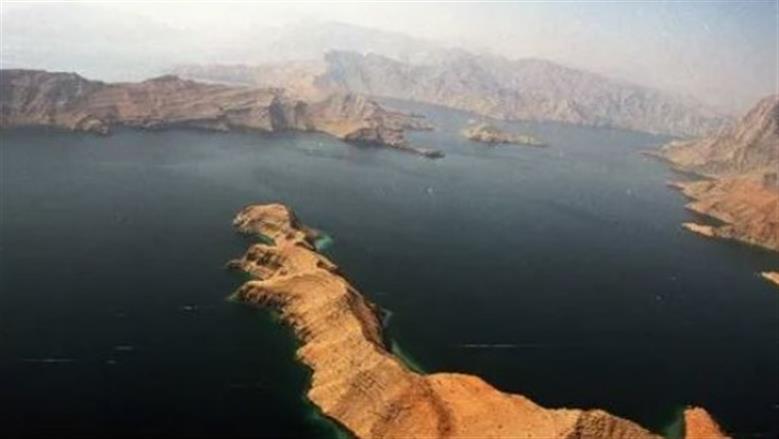 فاينانشال تايمز: مفاوضات مضيق هرمز وصلت إلى طريق مسدود بين أمريكا وإيران