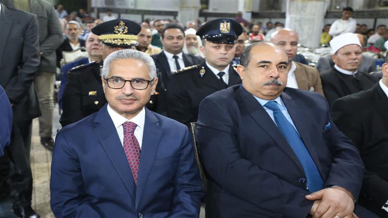 محافظ بني سويف يشهد قداس عيد القيامة بمطرانية ببا