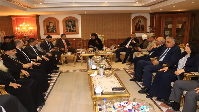 محافظ القليوبية يهنئ الأنبا مرقس بمطرانية شبرا الخيمة بعيد القيامة المجيد