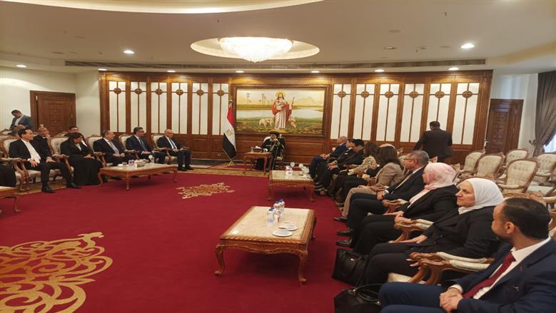 مدير «تعليم القاهرة» تهنئ البابا تواضروس بعيد القيامة: المدرسة محراب المواطنة