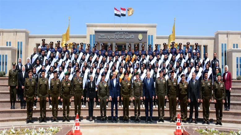 الأكاديمية العسكرية المصرية تنظم دورة تعايش لطلبة جامعة عين شمس (صور وفيديو)