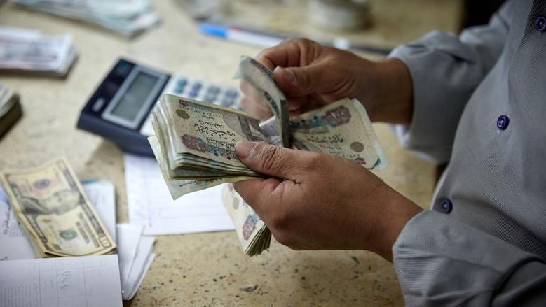 هل حكم صرف العلاوات الخمس لأصحاب المعاشات نهائي وواجب النفاذ؟.. خبير قانوني يوضح