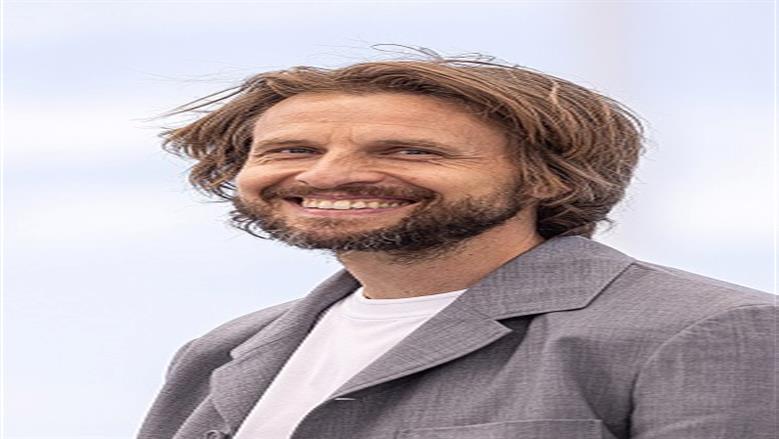 في ندوة مهرجان إسطنبول.. أندرس دانييلسن لي يكشف كيف ساعده الطب في احتراف التمثيل