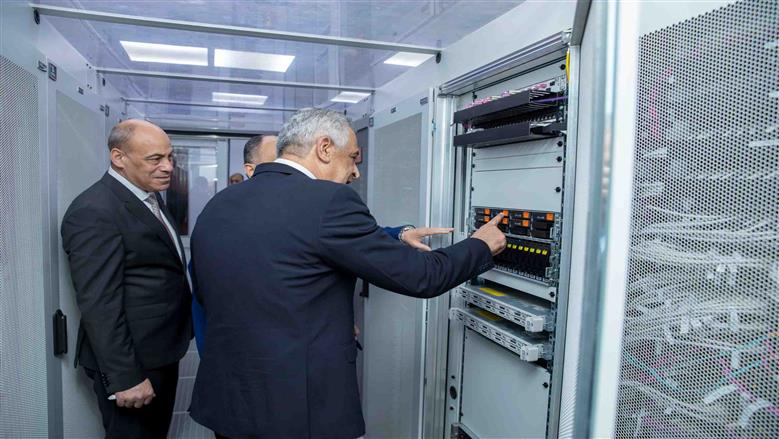 وزير الإنتاج الحربي يتابع منظومات العمل الرقميةوالاستعانة بالذكاء الاصطناعي في «تويا تكنولوجي»