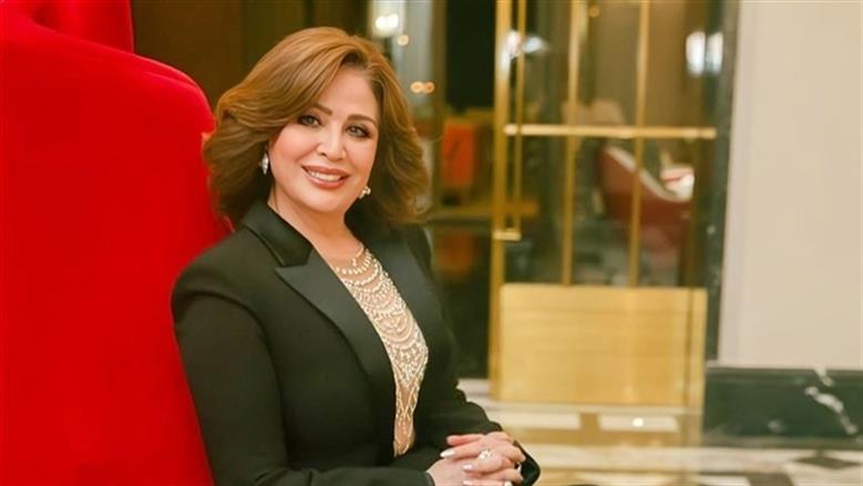 إلهام شاهين تشارك الجمهور احتفالها بشم النسيم: اليوم حلو مع العيلة والصحاب