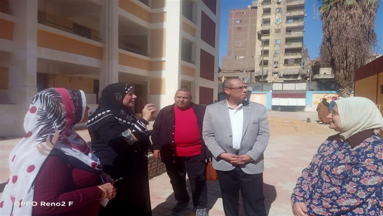 تعليم القليوبية : إحالة مدير مدرسة للتحقيق ولجنة فورية لتلافي السلبيات بشبرا الخيمة