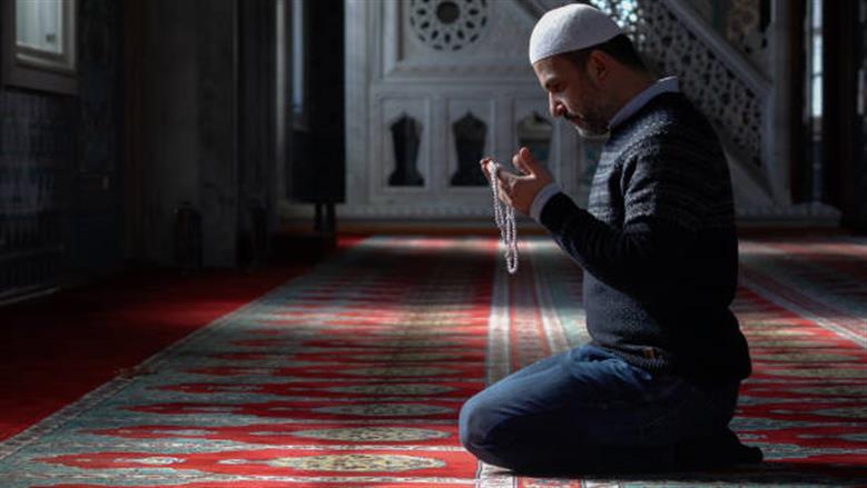 «صلاة الأوابين».. كيف تجزي ركعتان عن 360 صدقة؟