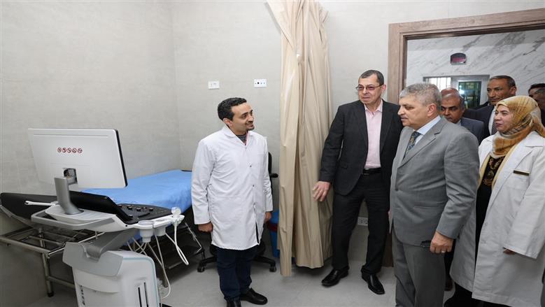 محافظ السويس ورئيس هيئة قناة السويس يبحثان التعاون ويتابعان تطوير بورتوفيق والخدمات الصحية