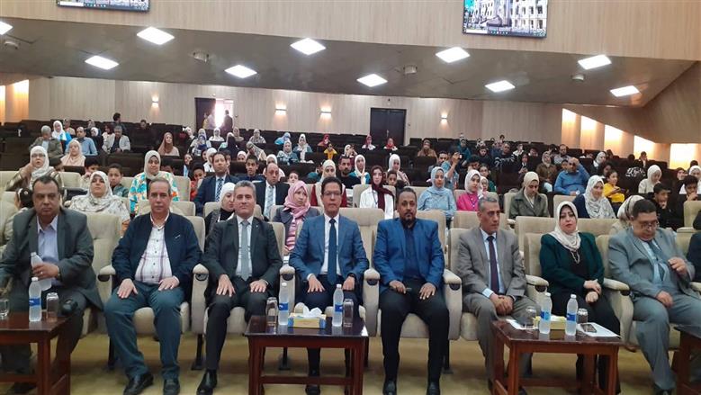 رئيس جامعة بنها في ختام  مبادرة  الطفل :  بداية رحلة جديدة لأطفالنا نحو مستقبل يزدهر بالعلم والإبداع