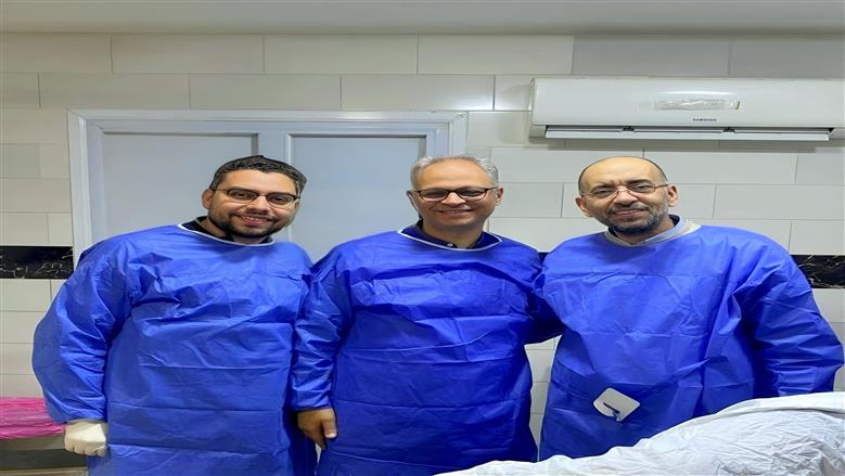 بعد أسبوع من المعاناة.. نجاح استخراج جسم معدني من معدة طفلة في مستشفى دسوق