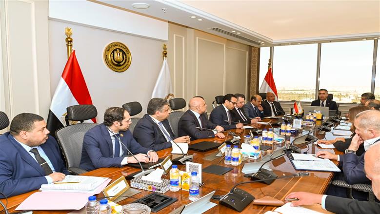 لضبط الأسواق وتطوير سلاسل الإمداد.. وزير التموين يترأس أول اجتماع للجنة العليا لمشروع «كاري أون»