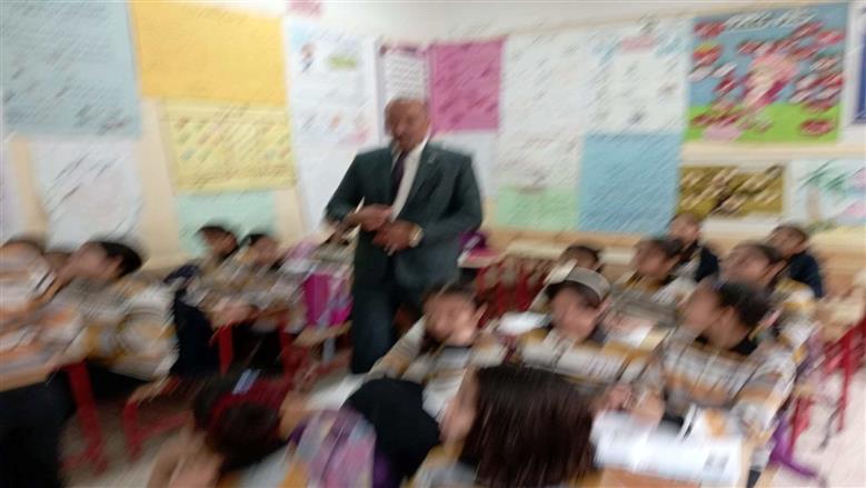 وكيل تعليم بني سويف يشارك في طابور الصباح بمدرسة «الشعراوي الابتدائية»