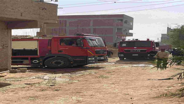 محافظ الوادي الجديد: حريق العوينة تحت السيطرة والدفع بتعزيزات إطفاء عاجلة