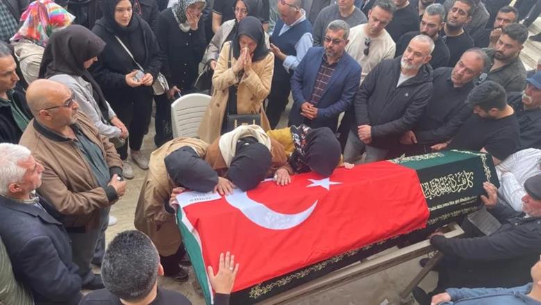 تركيا تودع 10 أطفال في مشهد مؤلم.. حداد على قتل البراءة داخل مدرسة كهرمان مرعش (صور)