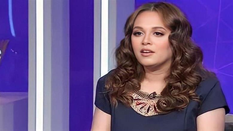 ترقبونا.. رحمة أحمد تثير الجدل بصورة تجمعها مع دنيا سامي ومصطفى غريب