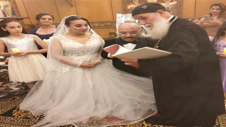 بطل ولاد الشمس يحتفل بزفافه علي فتاة من خارج الوسط وسط أجواء عائلية