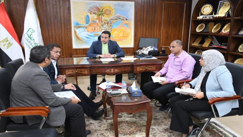 نائب محافظ الفيوم يتابع معدل الأداء بملف حصر أصول الدولة