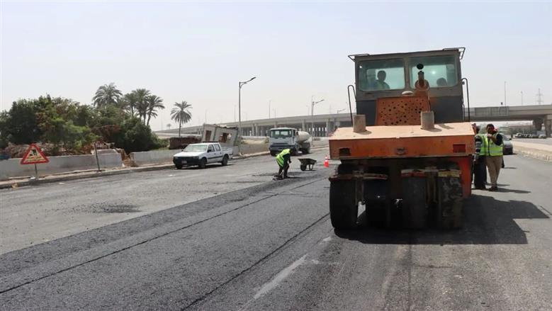 محافظ بني سويف يتابع رصف طريق دمو/الفيوم