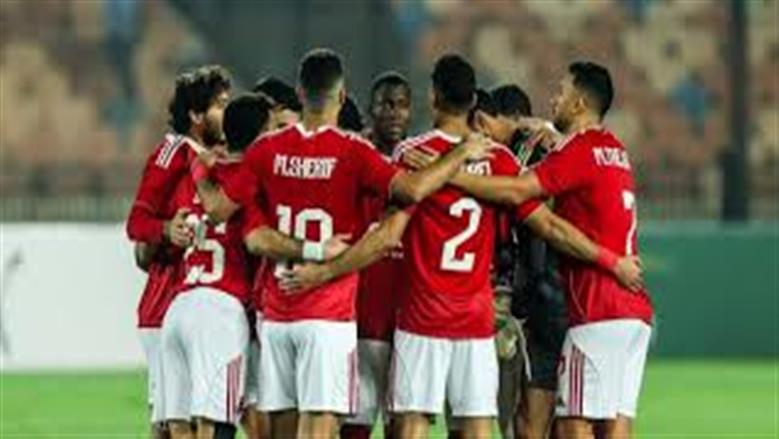 حقيقة تجميد لاعب الأهلي بعد توقيعه لنادي أوروبي 