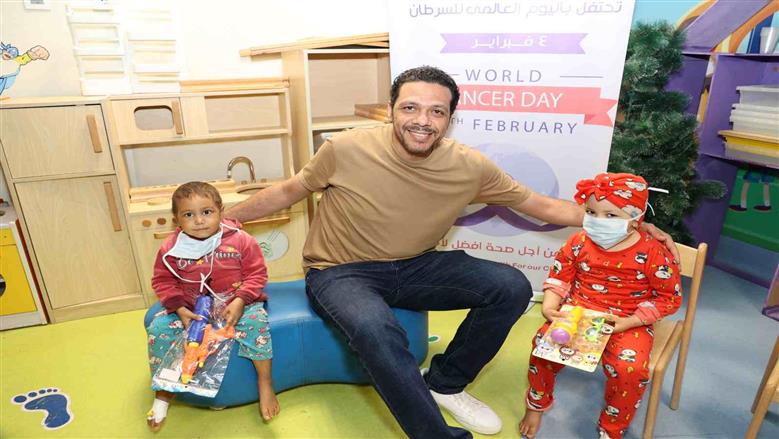 حمزه العيلي وخالد كمال برسمان البهجه داخل مستشفى شفاء الأورمان