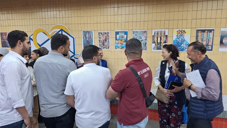 «ملامح مصرية».. لوحات طلاب الفنون التطبيقية على جدران محطة مترو صفاء حجازي