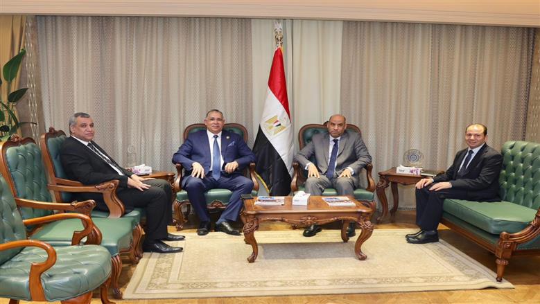 تنظيم ورش عمل مشتركة بين «العمل» و«المحامين» لرفع الكفاءة المهنية