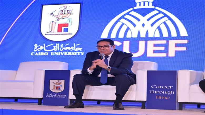 حوار رئيس جامعة القاهرة