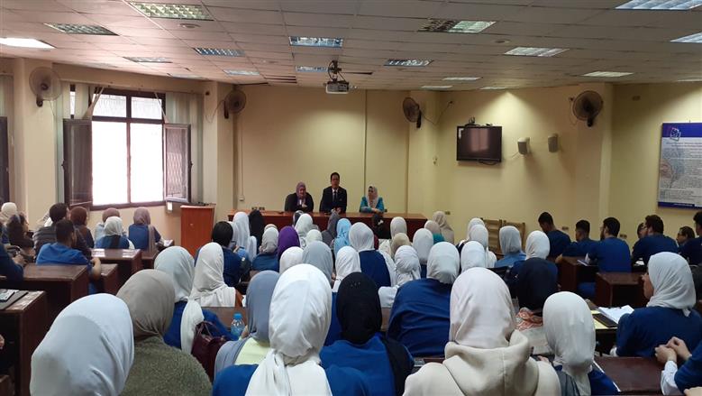 رئيس جامعة بنها للطلاب : تعزيز القيم الإيجابية والاستثمار في الشباب ز تقديم الدعم النفسي والمجتمعي لأبنائنا الطلاب