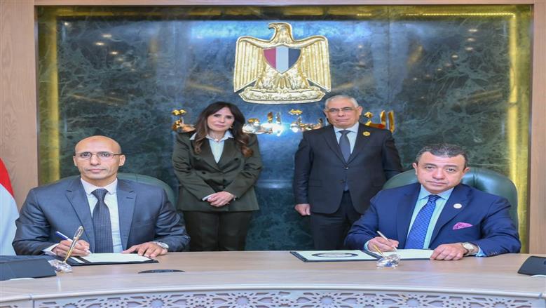النيابة العامة تُرسخ البعد الاقتصادي لرسالتها القضائية وتُسلم سبائك فضية ووثائق لعدد من الأراضي التي أُخليت من المركبات المتحفظ عليها