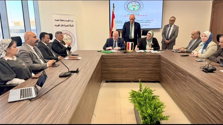 «نقل الكهرباء» توقع عقدا لتوريد كابلات تربط محطة البدرشين بالشبكة القومية