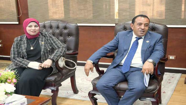 محافظ الغربية يبحث مع أعضاء مجلسي النواب والشيوخ مشكلات الدوائر