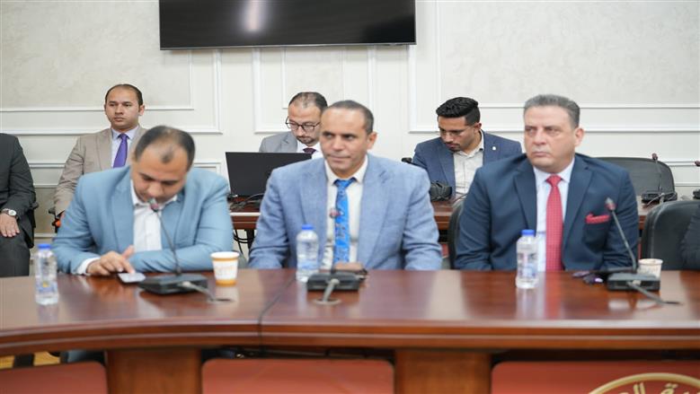 لقاء وزير العمل بمحرري الصحف ووسائل الاعلام 
