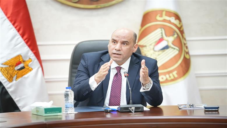 بمرتبات تصل إلى 24 ألف جنيه .. فرص عمل في 11 محافظة