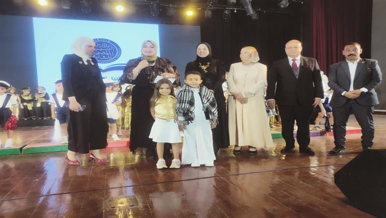 مدارس النيل بالمنيا تحتفل بتخرج «KG» 