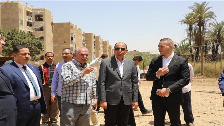 محافظ المنيا يعاين قطعة أرض بمغاغة لإقامة مدرسة تعليم أساسي 