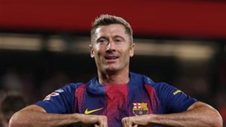 ليفاندوفسكي يكتب التاريخ في الدوري الإسباني.. إنجاز استثنائي بقميص برشلونة