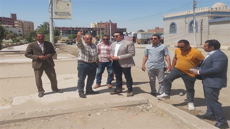 لدراسة إقامة مشروعات استثمارية.. نائب محافظ الفيوم يتفقد أراضي أملاك الدولة