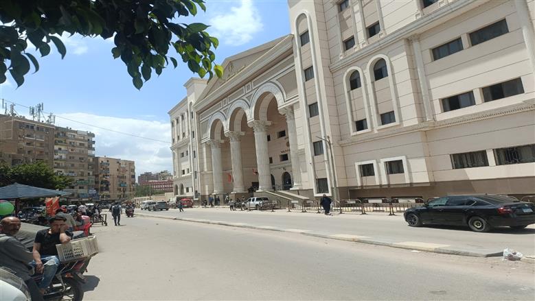 حجز قضية إجبار شاب على ارتداء ملابس نسائية للحكم 24 مايو.. واستمرار حبس المتهمين