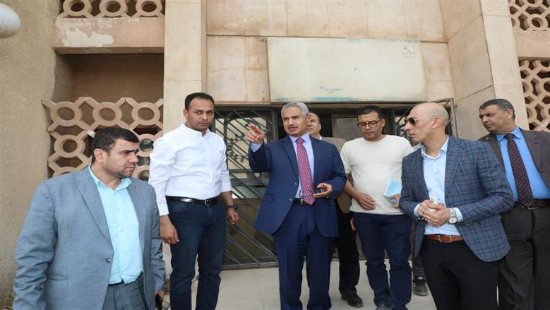 محافظ بني سويف يتفقد المنطقة الصناعية ببياض العرب
