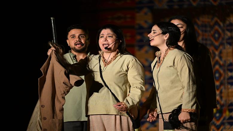 وزارة الثقافة تحتفل بعيد تحرير سيناء بجولات مسرح المواجهة والتجوال