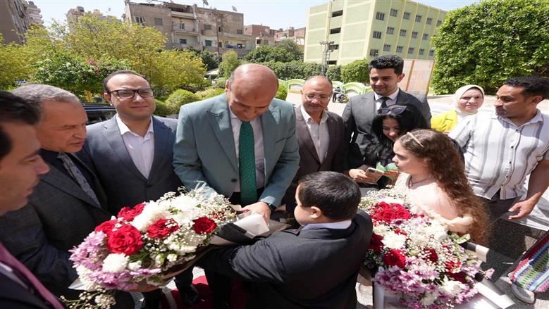 محافظ أسيوط يشهد حفل «أبطال التحدي» ويكرم 70 من أمهات ذوي الهمم