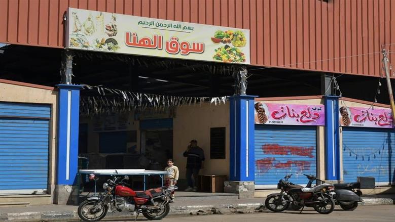 محافظ بورسعيد يتفقد محيط الأسواق