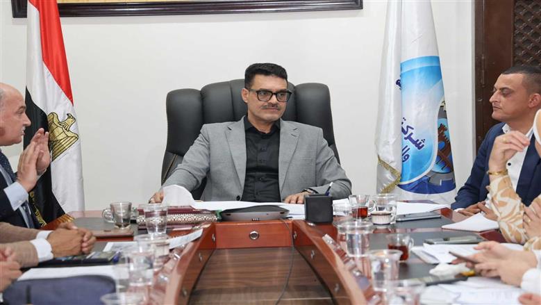 رئيس «مياه القليوبية» يبحث تسريع تأهيل محطة كفر مويس واستيعاب تصرفات المنطقة الاستثمارية ببنها