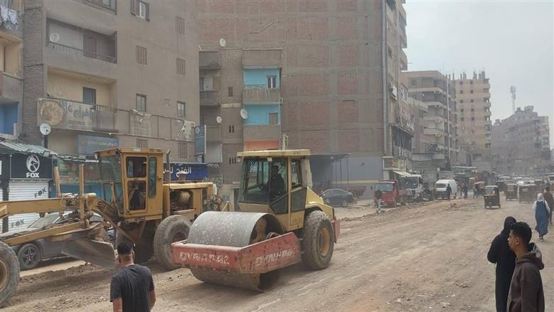 محافظ الجيزة يتابع أعمال تطوير ورفع كفاءة طريق ناهيا ببولاق الدكرور