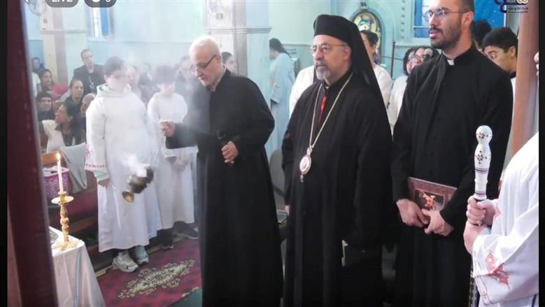 الأنبا إبراهيم إسحق يترأس صلوات القنديل العام وقداس ختام الصوم بالقصيرين