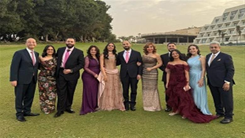  تبلغ من العمر 28 عامًا، عاشت حياتها بين مصر وإحدى الدول العربية، وتعمل مديرة منتجات في إحدى الشركات العالمية، وهي حاصلة على بكالوريوس هندسة الإلكترونيات والاتصالات مع تخصص فرعي في الرياضيات من الجامعة الأمريكية.