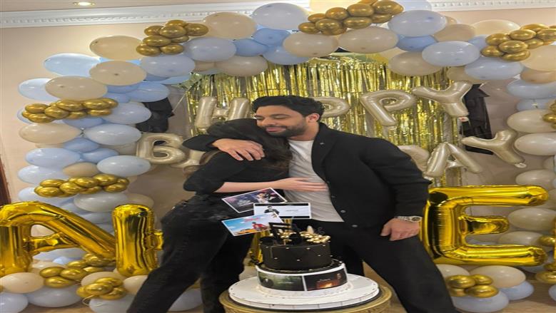 فرح الموجي تفاجئ أحمد جمال في عيد ميلاده الأول بعد زواجهما