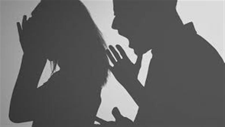 9 سنوات من البخل تنتهي بدعوى طلاق.. «نادين»: «اتحملت كتير علشان عيالي»
