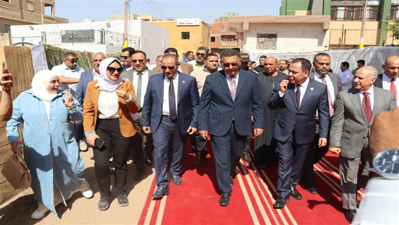 محافظ القليوبية : خطة جديدة للتوسع في رقمنة الخدمات وتبسيط الإجراءات الحكومية.