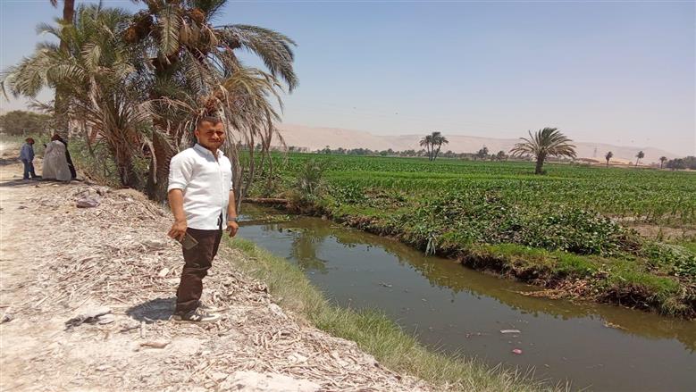استمرار أعمال التطوير بترع مركز البداري في اسيوط